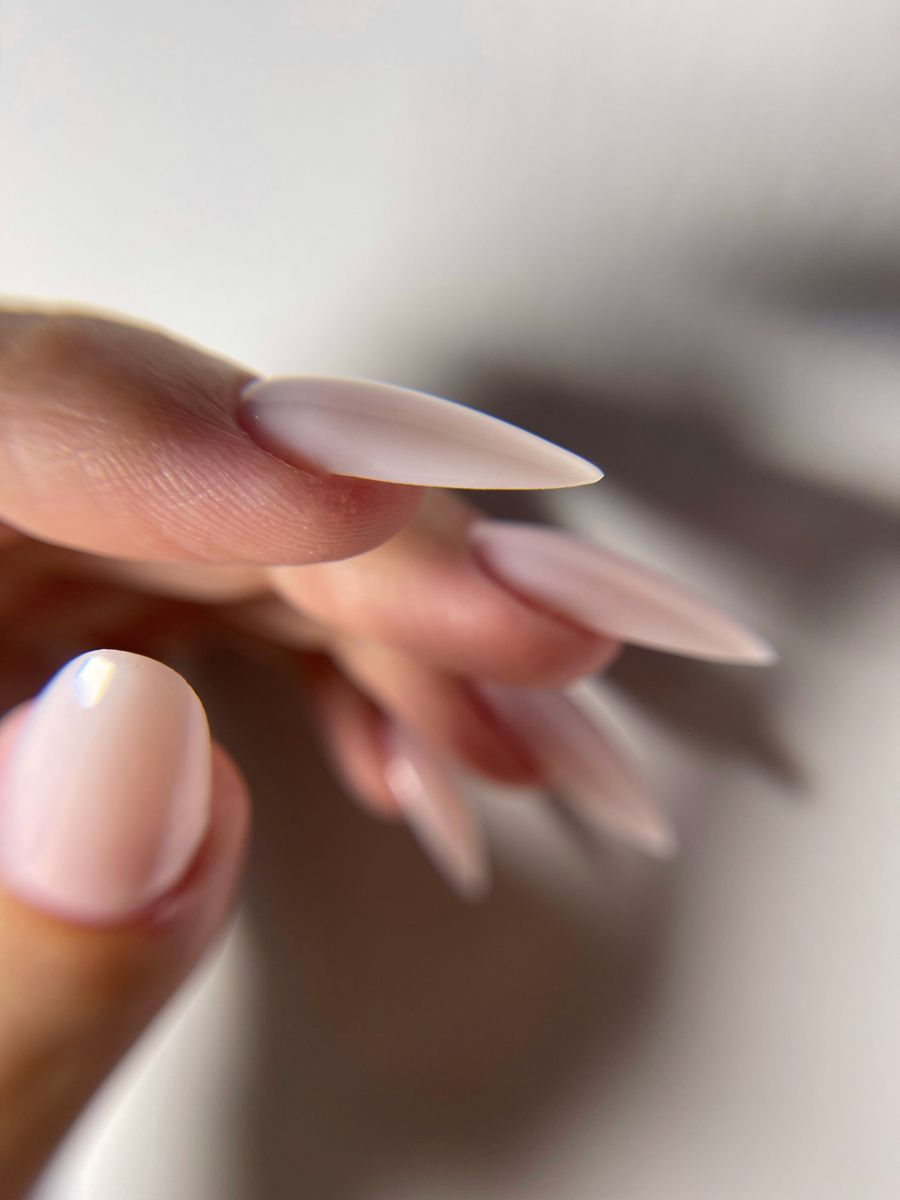 Наращивание ногтей